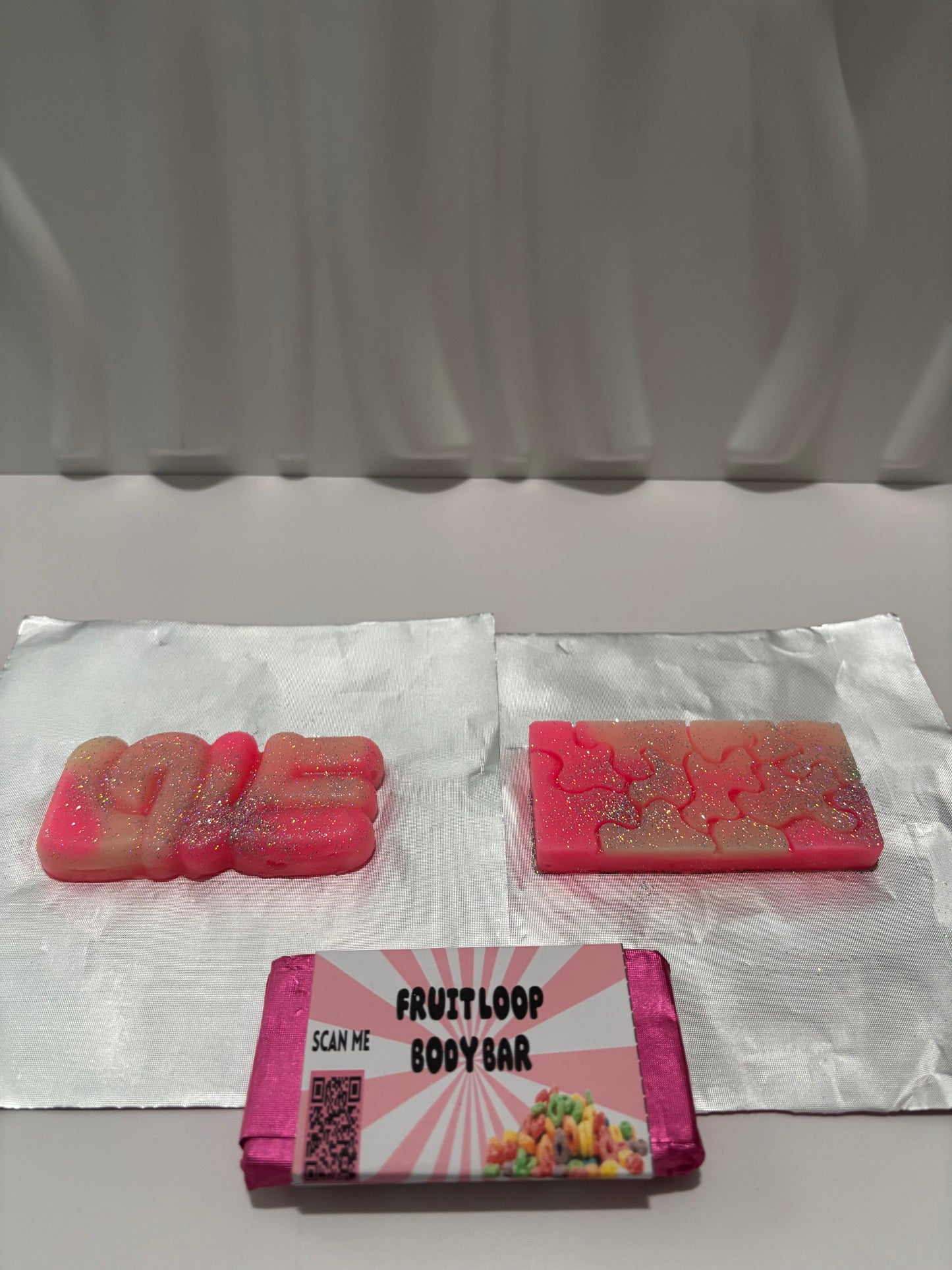 Fruit-loop moisturizing body bars