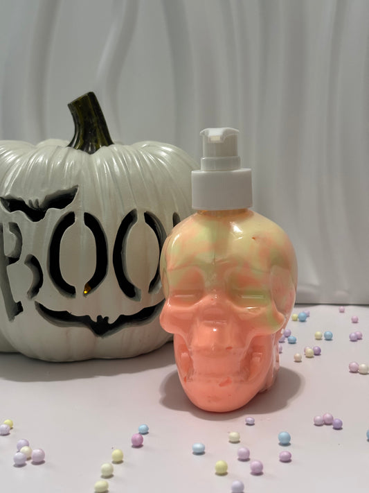 Skull head, body lotion, Limited, Halloween edition cinnamon, vanilla scented